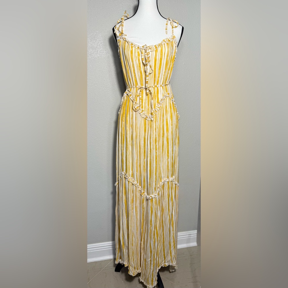 Chic Yellow and White Striped Maxi Dress